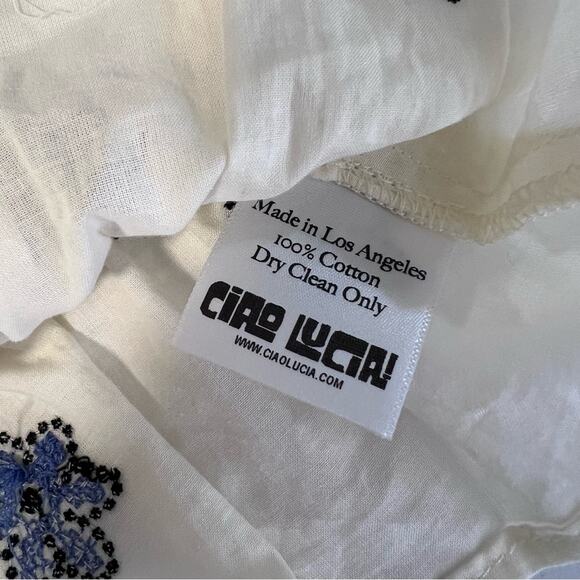 NEW Ciao Lucia Bellissa Top Embroidered Sz S - Picture 7 of 8